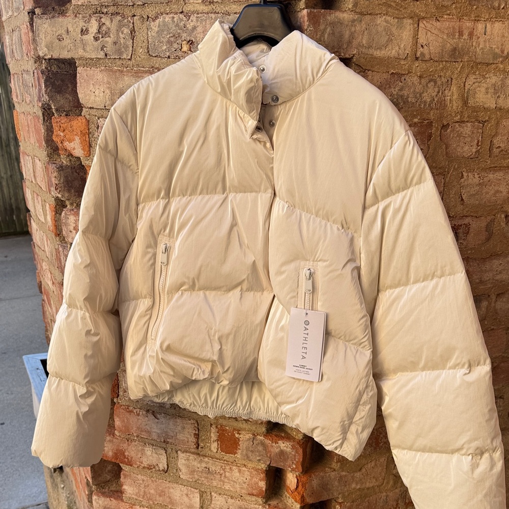 NWT Athleta XL  Down Shine Women’s Winter Coat in  Light Cream - Picture 3 of 12